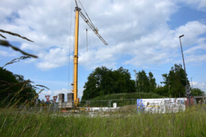 Im Schatten der Großbaustelle für die neue Umgehungsstraße entsteht ein neuer Knotenpunkt für die Gasversorgung in der Stadt. (Foto: Stadtnetze Münster)