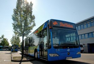 Shuttlebusse der Stadtwerke bringen am Sonntag Betroffene aus Mauritz in die Betreuungsstellen. (Foto: Stadtwerke Münster)