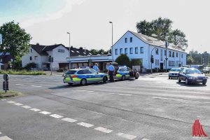 Die Polizei am Unfallort Grevener Straße / Kristiansandstraße. (Foto: so)