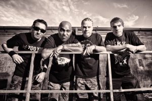 Dog Eat Dog spielen als Headliner beim Festival "Tank mit Frank". (Foto: Promo)