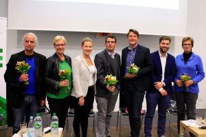 Waren gemeinsam auf dem Podium (v.l.): Hubertus Zdebel (Linke), Maria Klein-Schmeink (Grüne), Pia Wirtz (JEF), Jörg Berens (FDP), Robert von Olberg (SPD), Joris Duffner (JEF) und Sybille Benning (CDU). (Foto: JEF)