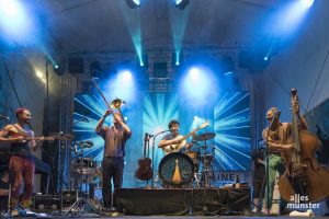 Multikulturelles Konzert der Extraklasse: Bukahara beim Querbeatz-Festival. (Foto: Carsten Pöhler)