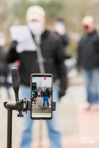 Eine Premiere: Livestream-Übertragung bei Instagram. So geht Protest in Corona Zeiten. (Foto: Carsten Pöhler)