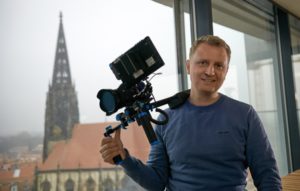 Simon Jöcker hat Filmregie in Hollywood studiert, jetzt arbeitet er hauptsächlich als Videopoduzent. (Foto: privat)