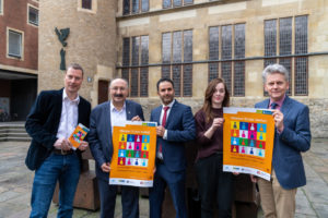 Sie werben für den Besuch der Münsteraner Wochen gegen Rassismus (v.l.): Stadtdirektor Thomas Paal, Luisa Stein (KI), Shafiq Hassan (Integrationsrat), Dr. Ömer Lütfü Yavuz (Vorsitzender Integrationsrat), André Gunsthövel (KI). (Foto: Presseamt Münster)