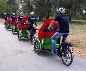 Mit den Rikscha-Fahrern des Vereins Chance e.V. unterwegs – das Angebot gilt für ältere Menschen in Hiltrup-Ost. (Foto: Presseamt Münster)