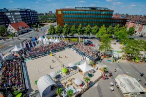 Die Location für den Urlaubsguru Beach Cup auf dem Hafenplatz. (Foto: Urlaubsguru Beach Cup)