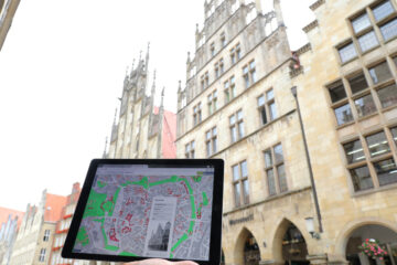 Ob auf einem Tablet, Smartphone oder PC: Die städtische Denkmalpflege stellt ab sofort eine digitale Zusammenstellung sämtlicher Denkmäler in Münster zur Verfügung. (Foto: Stadt Münster)