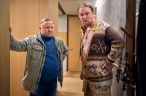 Im neuen Münster-Tatort treffen sich Frank Thiel (Axel Prahl, li.) und Hotte Koslowski alias Stan Gold (Detlev Buck) wieder. Sie sind ehemalige Schulkameraden. (Foto: WDR / Frank Dicks) 