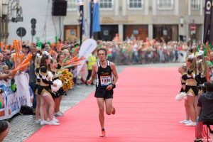 Beim Münster-Marathon wird jeder Teilnehmer wie ein Held gefeiert. (Archivbild: Carsten Bender)