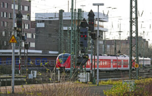 Die DB kündigt Modernisierungsmaßnahmen auf der Strecke zwischen Münster und Hamm an. (Symbolbild: Erich Westendarp / pixelio.de)