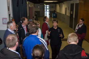 Backstage mit Dr. Maxi Schneider - viele Besucher wollten hinter die Kulissen schauen. (Foto: th)