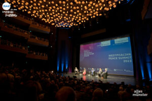 Das Theater bot den angemessenen Rahmen für den "Westphalian Peace Summit" (Foto: Michael Bührke)