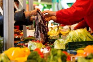 Regionales Obst und Gemüse gibt es auf Wochenmärkten oder in Hofläden in Münster. (Foto: Stadt Münster)