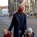 Anne Nutsch, die Spenderin der Tanne, reiste mit ihren Kindern aus Gremmendorf an (Foto: Bührke)
