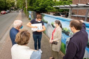 Bereits im Juni hatte das Amt für Mobilität und Tiefbau vor Ort die Anliegerschaft und die weitere Öffentlichkeit über die Baumaßnahme informiert. (Foto: Jens Stachowitz) 