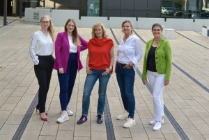 Frauen halten zusammen (v.l.): Margret Homann von Frauen u(U)nternehmen, Gründerin Melanie Wagenfort und die Vorstands-Clubfrauen Anja Lütt-Dresselhaus, Dagmar Merfort und Sonja Schulze. (Foto: Cornelia Höchstetter)