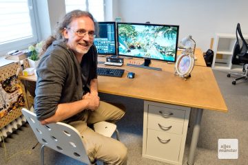 Ingo Stuckenbrock arbeitet seit 25 Jahren an seinem Traum vom eigenen Computerspiel (Foto: Michael Bührke)
