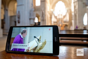 Die Gottesdienste aus dem Dom werden täglich ins Internet übertragen (Foto: Bührke)