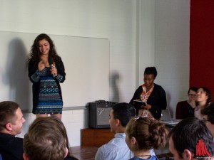 Aya Chebbi und Konda Delphine (re.) mit ihrem Projekt VOW. (Foto: ar)