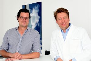 Dr. Henning Knors und Dr. Tobias Hirsch von der Fachklinik Hornheide. (Foto: Fachklinik Hornheide)