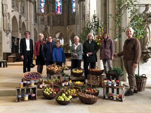 Landwirtsfamilien aus Münster feierten gestern das Erntedankfest mit einem Gottesdienst von KLB und KLJB im St. Paulus Dom. (Foto: Westfälisch-Lippischer Landwirtschaftsverband WLV e.V.)