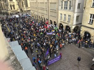 Auch im vergangenen Jahr veranstaltete das Bündnis für sexuelle Selbstbestimmung Münster eine Kundgebung gegen den 1000 Kreuze-Marsch. (Foto: Bündnis für sexuelle Selbstbestimmung Münster)