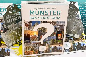 "Münster – Das Stadt-Quiz“. Für Münsteraner, Münsterfans, Münsterexperten und solche, die es noch werden wollen. (Grafik: münstermitte Medienverlag)