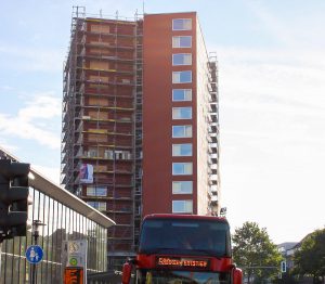 Bei den Mieten im Metropolis-Hochhaus will die Stadt notfalls die Gerichte einschalten. (Foto: nn)