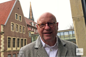 Oberbürgermeister Markus Lewe sieht in der Kooperation mit Osnabrück eine Chance für den Verbleib der Himmelleiter in Münster, zumindest für die Dauer des Friedensjahres. (Foto: Bührke)