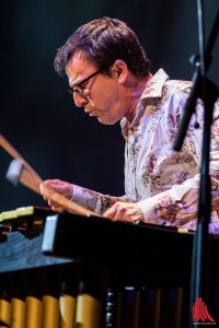 ..und ihr Leiter, der Vibraphonist Franck Tortiller. (Foto: sg)