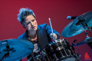 Frauen am Schlagzeug waren ein Schwerpunkt am Samstagabend, hier Allison Miller. (Foto: sg)