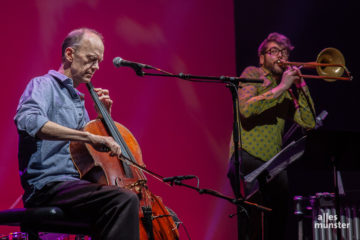 Das Quintett "Pipe Dream" beschloss den Abend mit vielen Klangfarben, für die nicht nur Hank Roberts am Cello und Filippo Vignato an der Posaune sorgten. (Foto: Stephan Günther)