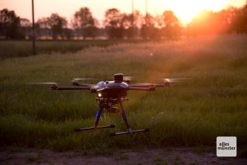 Marc Gesekers Drohne auf der Suche nach Wildtieren. (Foto: Michael Bührke)