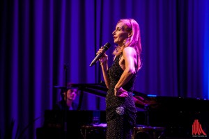 Ute Lemper verzauberte am Sonntag die Münsteraner. (Foto: sg)