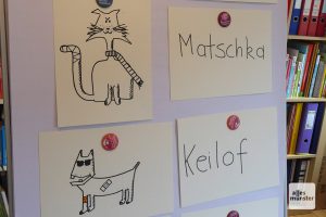 Witziger Masematte-Unterricht für Kinder vor den Lesungen der Autorin in unterschiedlichen Büchereien. (Foto: Marion Lohoff-Börger)