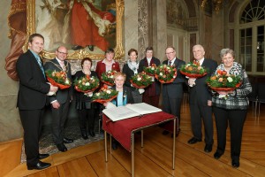 (v.l.:) Michael Schmitz, OB Markus Lewe, Ingrid Brock-Gerhardt, Renate Thiedig, Ursula Große Rüschkamp, Hildegard Termühlen, Magdalene Faber, Ludger Wildenhues, Ludwig Brennecke, Resi Moslehner  (Foto: Presseamt / MünsterView)