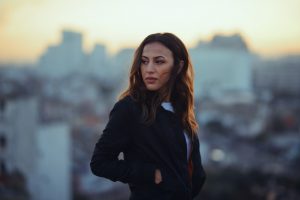 Namika spielt bei emsLIVE in der Halle Münsterland. (Foto: David Daub)