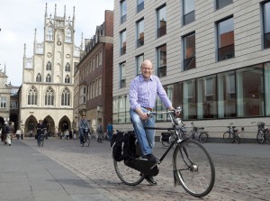 Auch Oberbürgermeister Markus Lewe ist überzeugter Leezenfahrer und freut sich über den Preis für seine Stadt. (Foto: Presseamt)