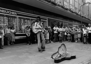 Onkel Willi auf der Salzstraße - aufgenommen im Mai 1979. (Foto: Berthold Socha/ Sammlung Stadtmuseum Münster)