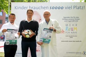 Benjamin Sieger, Daniel Masuch und PD Dr. med. Michael Buswald (v. r.) (Bild: (Pressefoto)