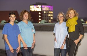 Sie machten sich vorab ein Bild von der Beleuchtungsaktion “Purple for preemies“ im „1648“ (v.l.): Corinna Bücker, St. Franziskus-Hospital, Gerlinde Ehses, Clemenshospital, Kerstin Dzionsko, UKM und Gisela Schumacher, Bunter Kreis Münsterland e.V.