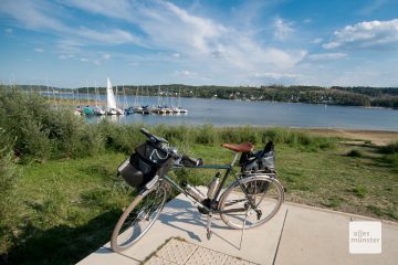 Der Möhnesee bei Körbecke. (Foto: Bührke)