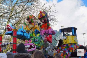 Kann der Rosenmontagszug 2019 rollen? (Archivbild: Tessa-Viola Kloep)