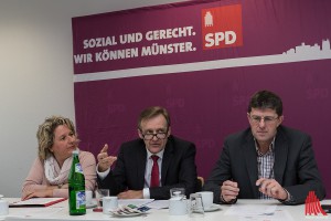 Svenja Schulze, Jochen Köhnke und Thomas Marquardt ziehen Halbzeit-Bilanz. (Foto: ml)