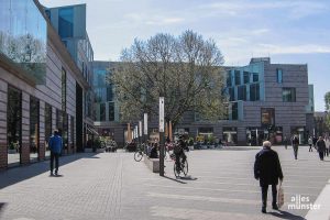 Der Einzelhandel darf ab kommenden Montag wieder öffnen, aber auch in Münster gilt nach der Corona-Schutzverordnung: Shoppen nur mit Termin. (Archivbild: Lissel)