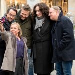 ChrisTine Urspruch macht ein Selfie mit ihren Tatort-Kollegen