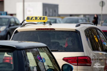 Taxifahrten sind praktisch, vor allem, wenn sie einen vom Krankenhaus nach Hause bringen. (Foto: Bührke)