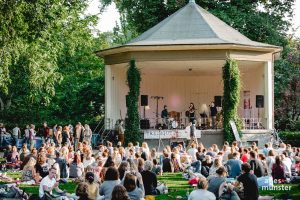 Der diesjährige Treibgut Saison-Auftakt im Schlossgarten. (Foto: Claudia Feldmann)