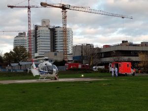 Am Dienstagnachmittag brachte ein Hubschrauber einen COVID-19-Patienten aus Belgien zur Behandlung ins UKM. (Foto: UKM)